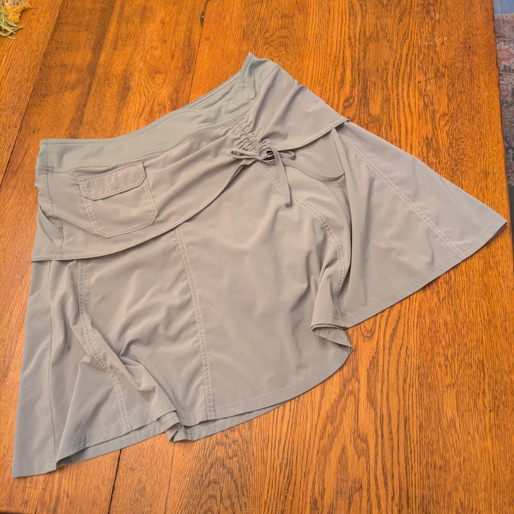 Athleta Wherever Ruched Soft Gray Skort